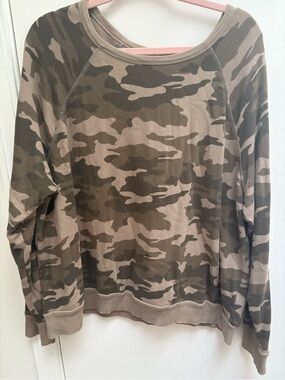 Universal Thread Camo Pullover in Olive and Pink Trim